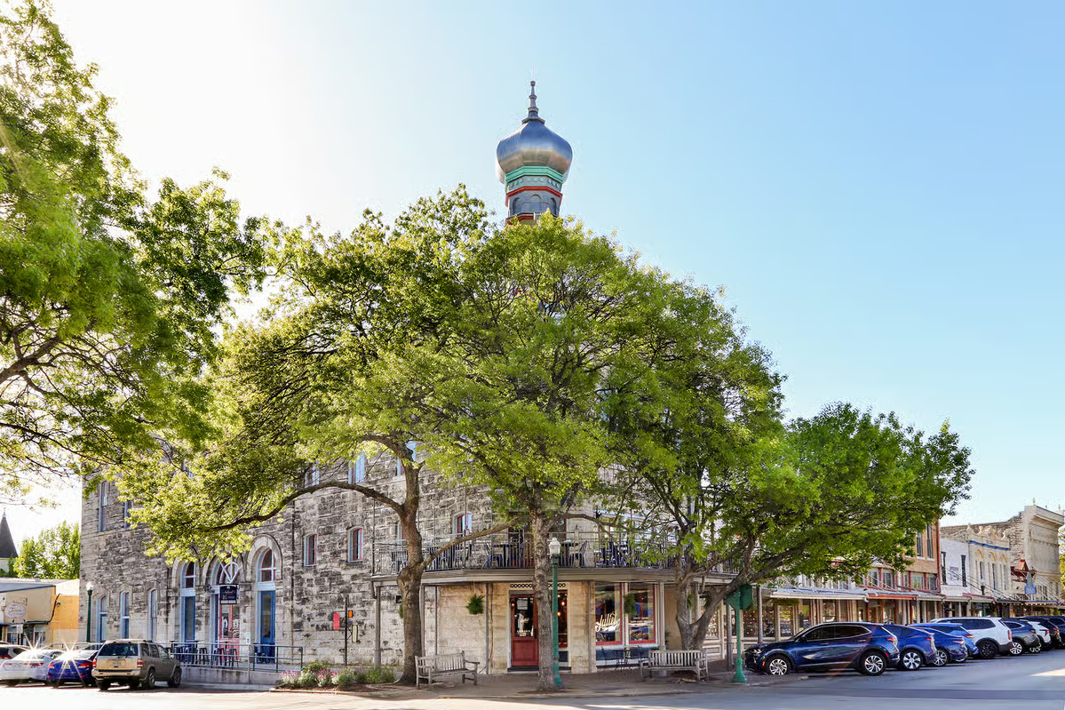 Exploring Commercial Real Estate Opportunities in Georgetown, TX: Top Searches and Insights